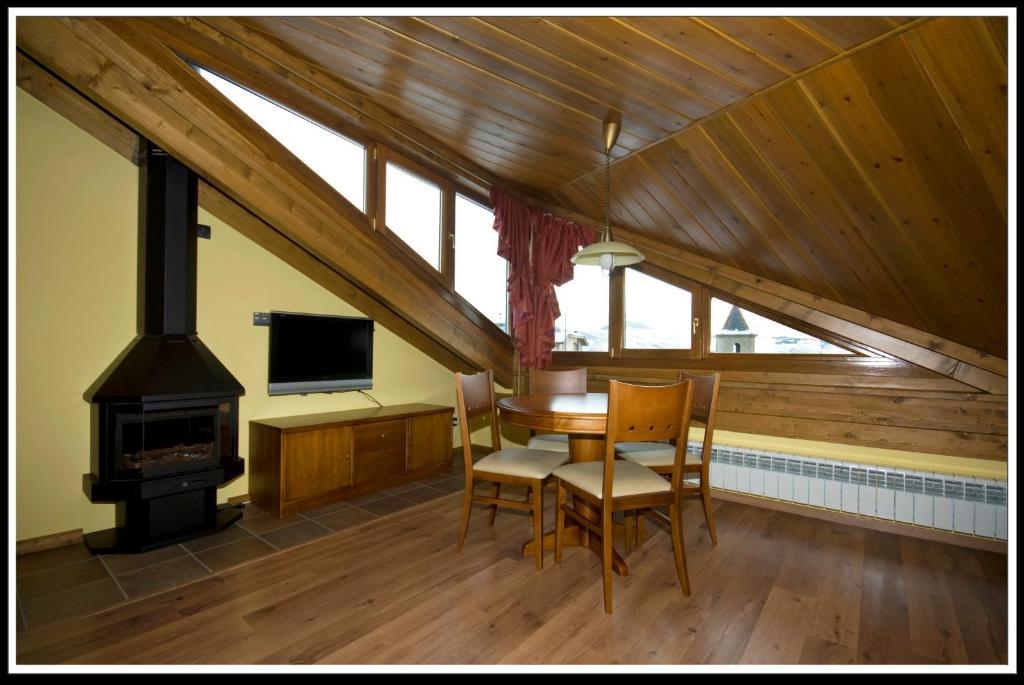 Hotel Roca Alp Zimmer foto